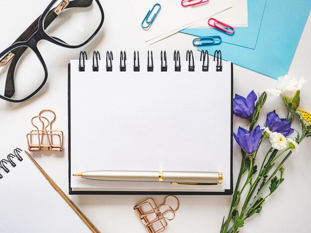 Leeg notitieboekje voor felicitatie-inschriften Daglicht