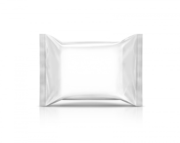 Leeg verpakkingsdocument afvegen zak geïsoleerd op een witte achtergrond