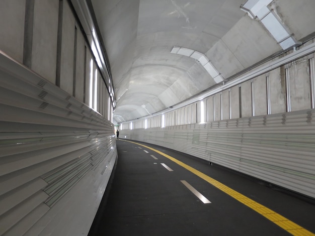 Leeg weg in de metro.