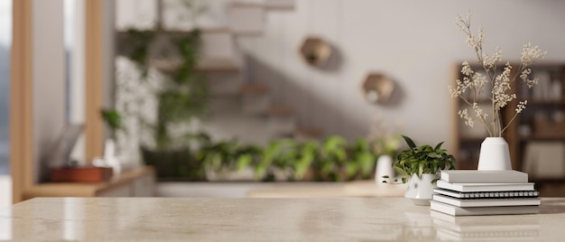 Leegte ruimte op een luxe witte marmeren tafel op een wazige achtergrond van een moderne woonkamer