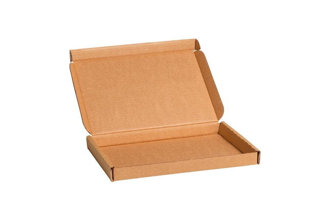 Lege bruine kartonnen kartonnen doos geïsoleerd