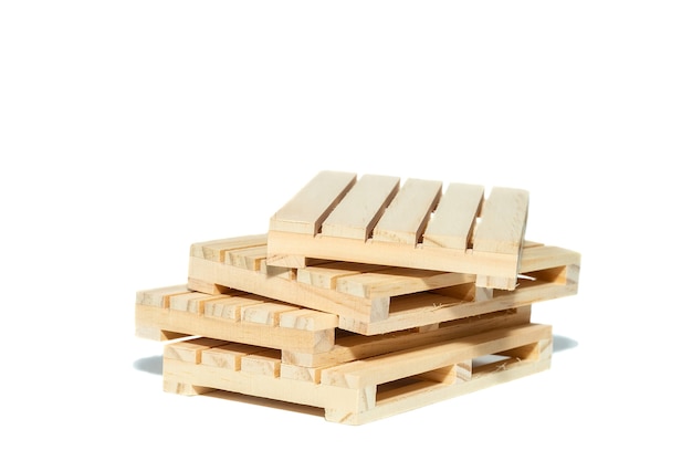 Lege houten geïsoleerde pallet.