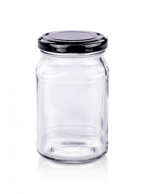 Lege verpakking transparante glazen fles met zwarte rvs dop geïsoleerd op een witte achtergrond
