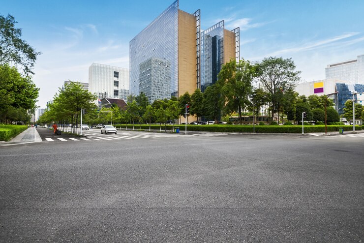Foto lege weg met cityscape van chengdu, china