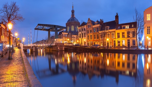 Leiden canal Oude Vest