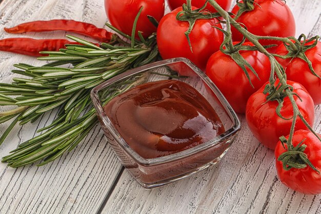 Lekker tomatensous op de kom.