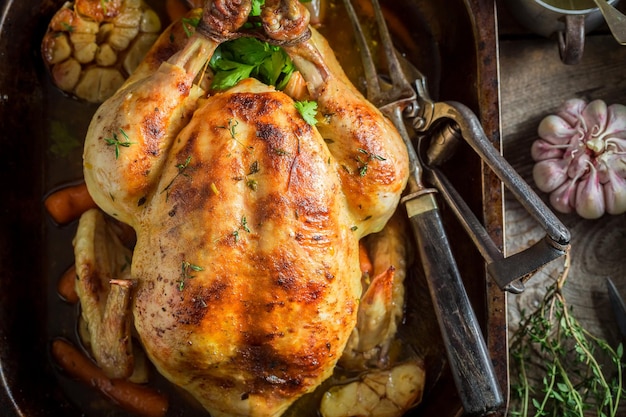 Lekkere geroosterde kip met tijm en knoflook