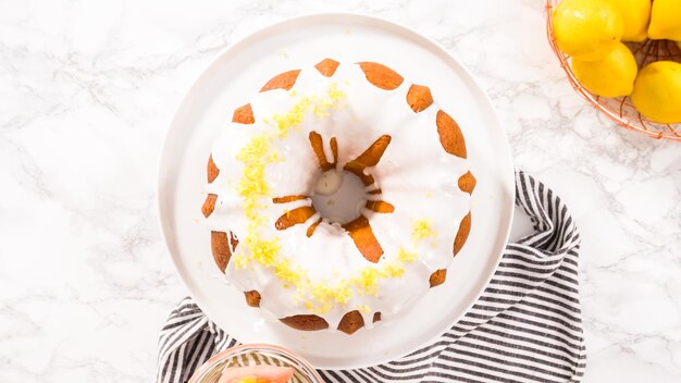 Lemon bundt cake