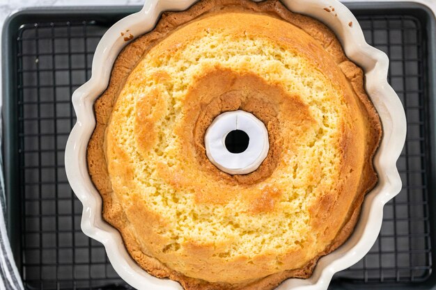 Lemon bundt cake