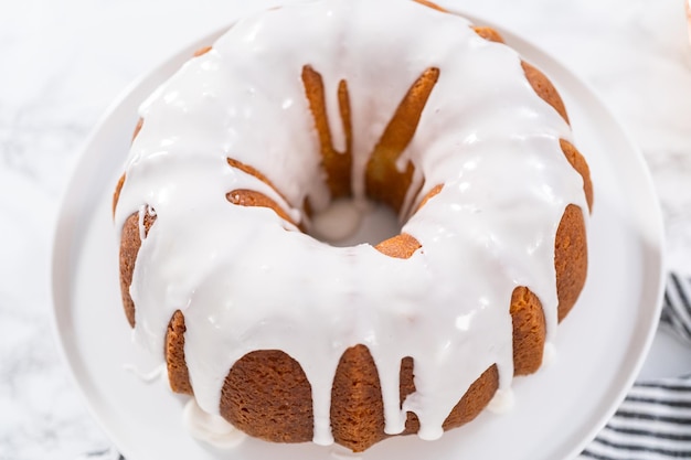 Lemon bundt cake