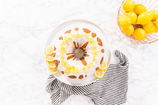 Photo lemon bundt cake