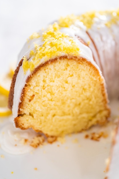 Lemon bundt cake