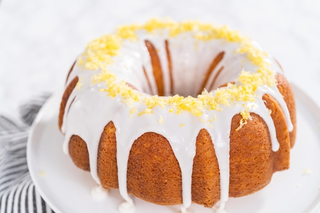 Lemon bundt cake