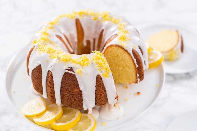 Lemon bundt cake