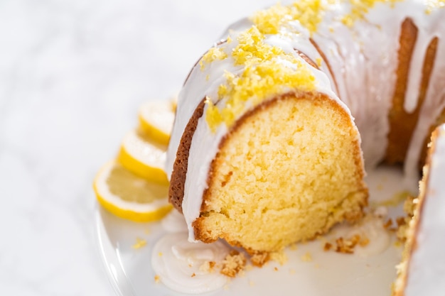 Lemon bundt cake