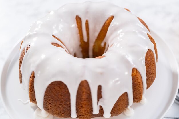 Lemon bundt cake