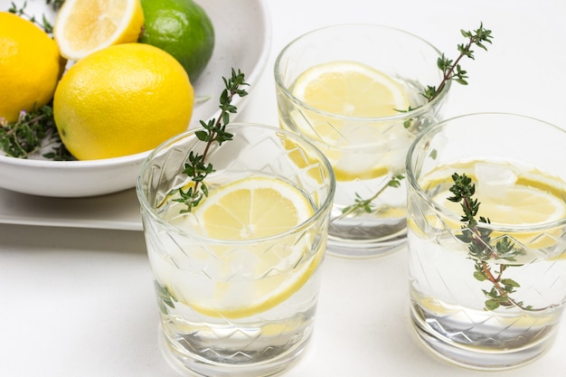 Lemon drinks in glasses.