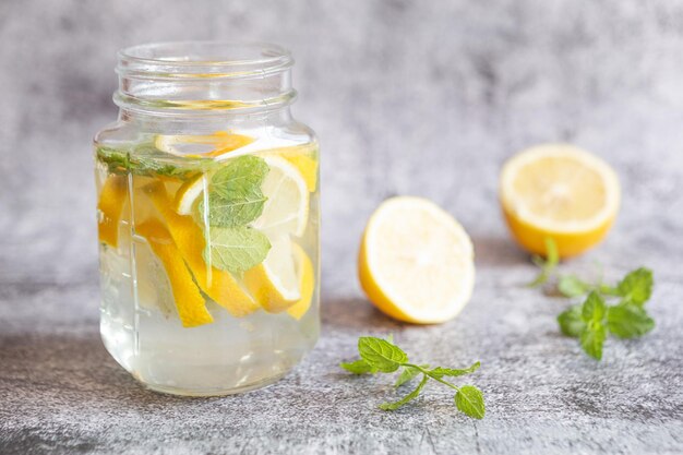 Lemon and mint flavored water