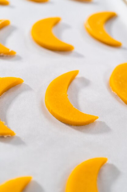 Lemon wedge cookies