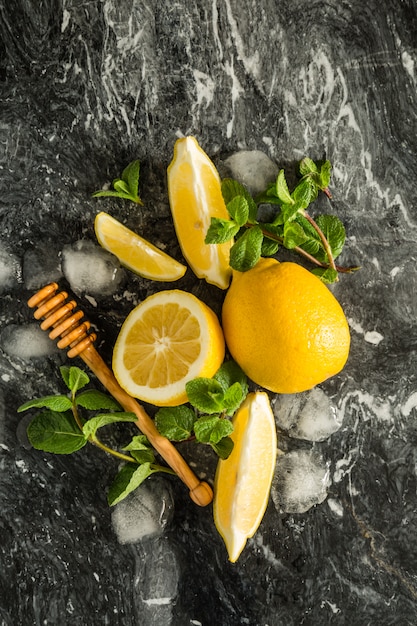 Ingredienti limonata su marmo