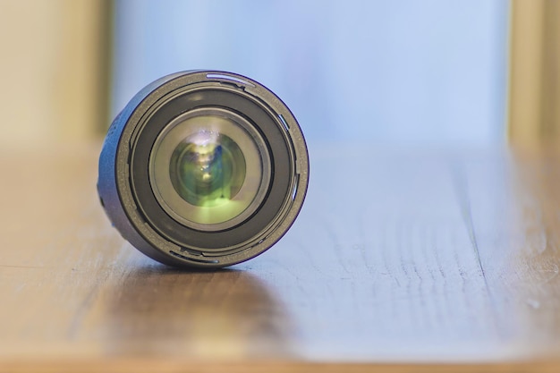 Lens op tafel