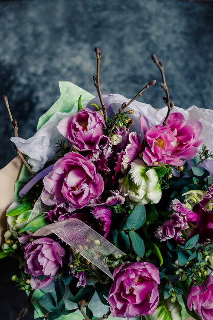 Foto lente bloemen. pioenrozen, tulpen, lelie, hortensia