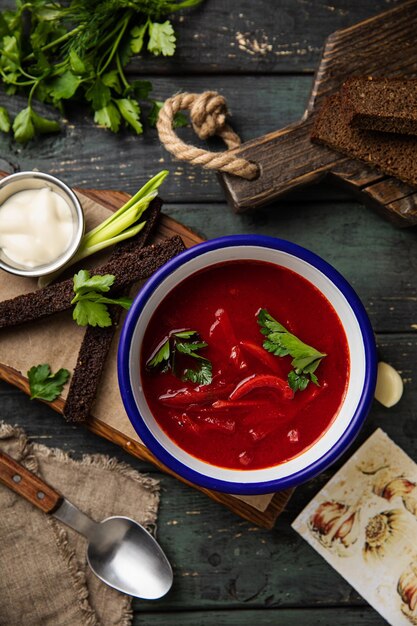 レンズ豆のスープ 食べ物とクルックネックのカボチャ 植物 カボチャとニンジンのクリーム入りスープ
