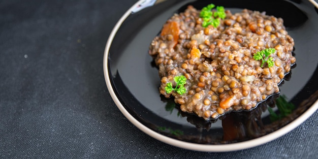 野菜料理のレンズ豆新鮮な健康的な食事食品スナックダイエットテーブル上のコピースペース食品