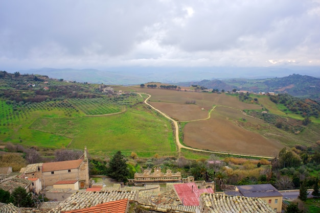 Photo leonforte countryside