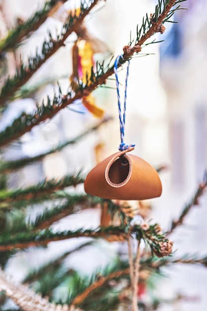Leren speelgoed op kerstboomtak handgemaakte kerst zerowaste ornamenten