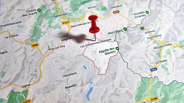 Les contamines-montjoie on a map showing a colored pin