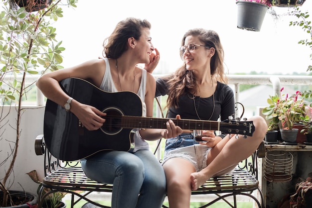 Photo lesbian couple in love