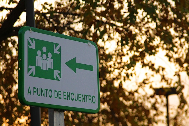 Letrero de punto de encuentro