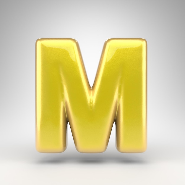 사진 흰색 바탕에 편지 m 대문자입니다. 노란색 자동차 페인트 3d는 광택 있는 금속 표면이 있는 글꼴을 렌더링합니다.