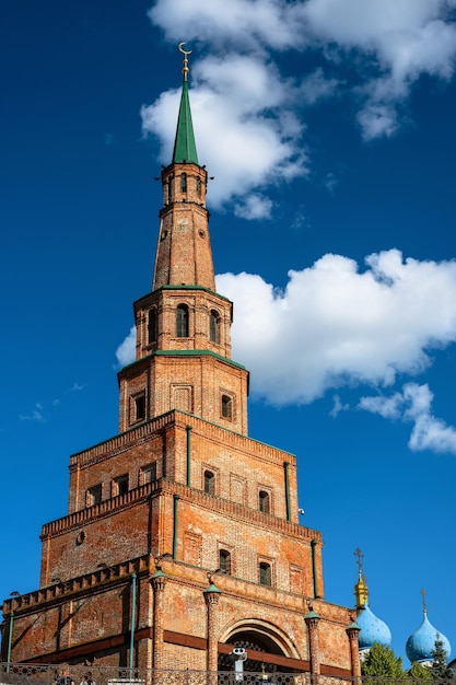 Leunende Suyumbike Toren in Kazan Kremlin Tatarstan Rusland