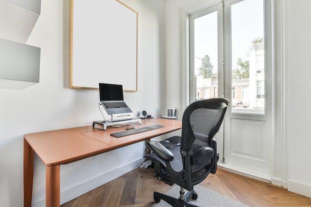 Licht interieur van een luxe huis