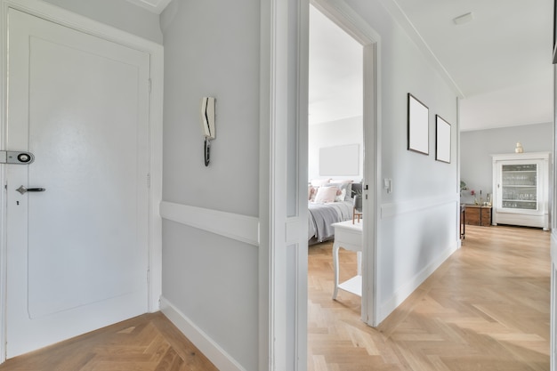 Licht interieur van een luxe huis