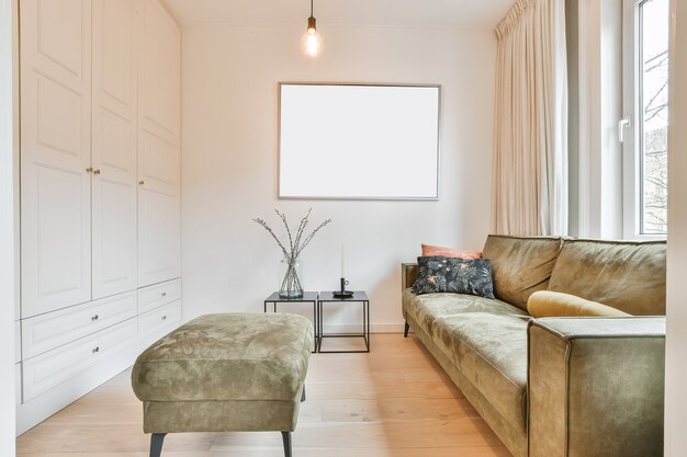 Lichte woonkamer in een moderne luxe woning