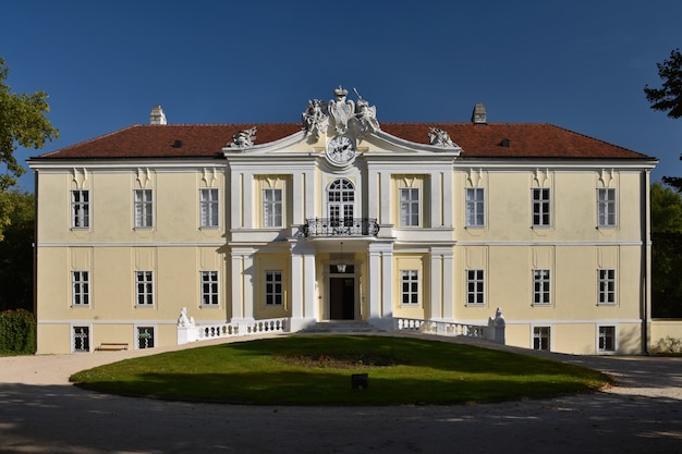 Замок Лихтенштейн Вильферсдорф, Австрия-Европа.