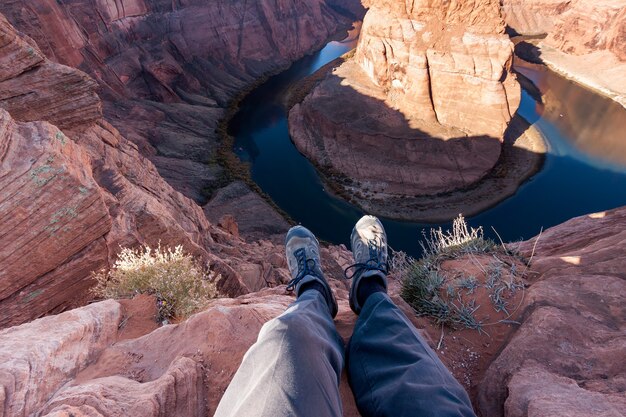 콜로라도 호스슈 벤드(Horseshoe Bend)의 가장자리 생활