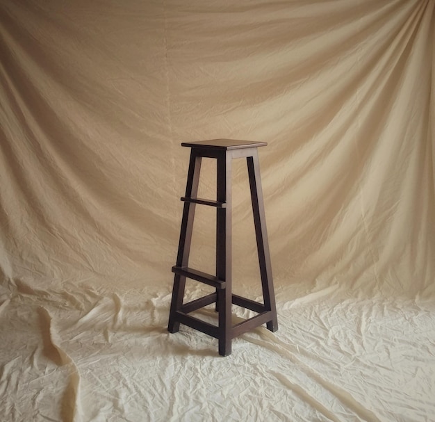 Photo lifeguard hut on bed against wall at home