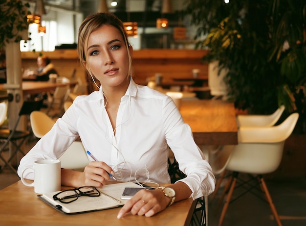 Lifestyle business and people concept business woman working planning concept in a cafe