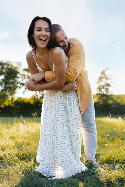 Foto stile di vita delle persone che vivono senza cure