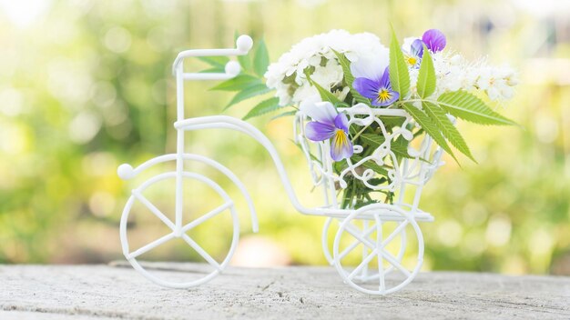 Light delicate flower arrangement