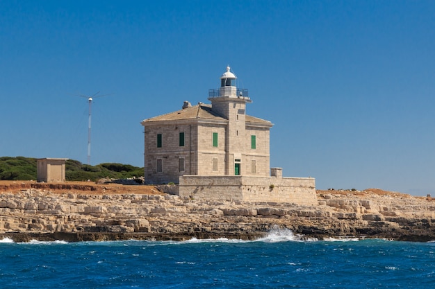 Un faro sull'isola di brioni croazia