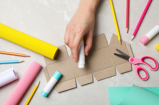 Lijm met ruimte voor tekst en kantooraccessoires