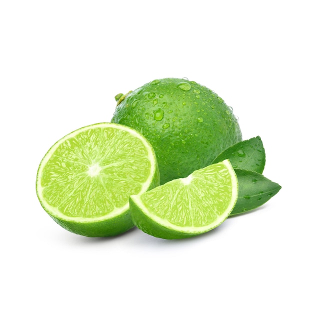 Limon fresco con gotas de agua cortado sobre fondo blanco (白い底に水を切ったリモンフレスコ)