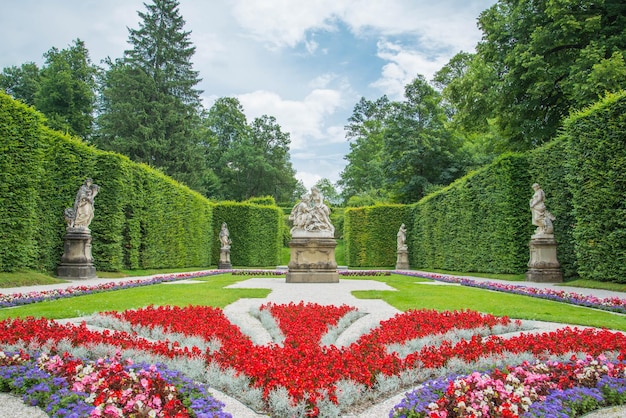 Foto palazzo linderhof in baviera germania uno dei castelli dell'ex re ludovico ii