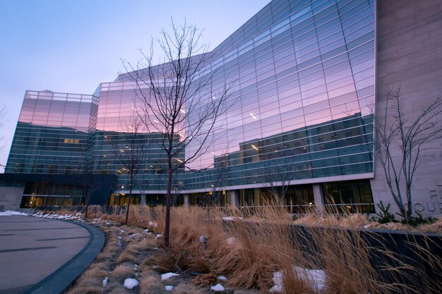 Lindsey-Flanigan Courthouse before sunrise.