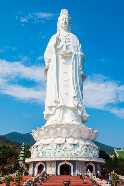 ダナンのリンウン寺